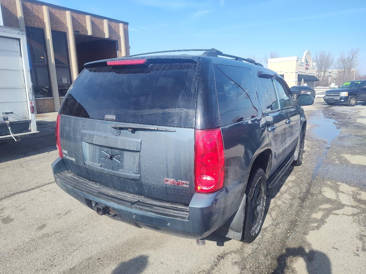 GMC Yukon 4WD 4dr 1500 SLT w/4SB 2009