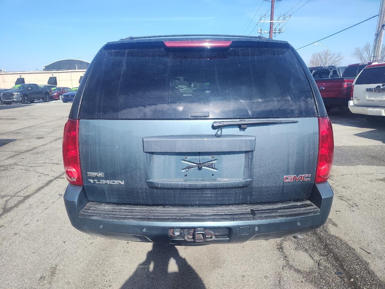 GMC Yukon 4WD 4dr 1500 SLT w/4SB 2009