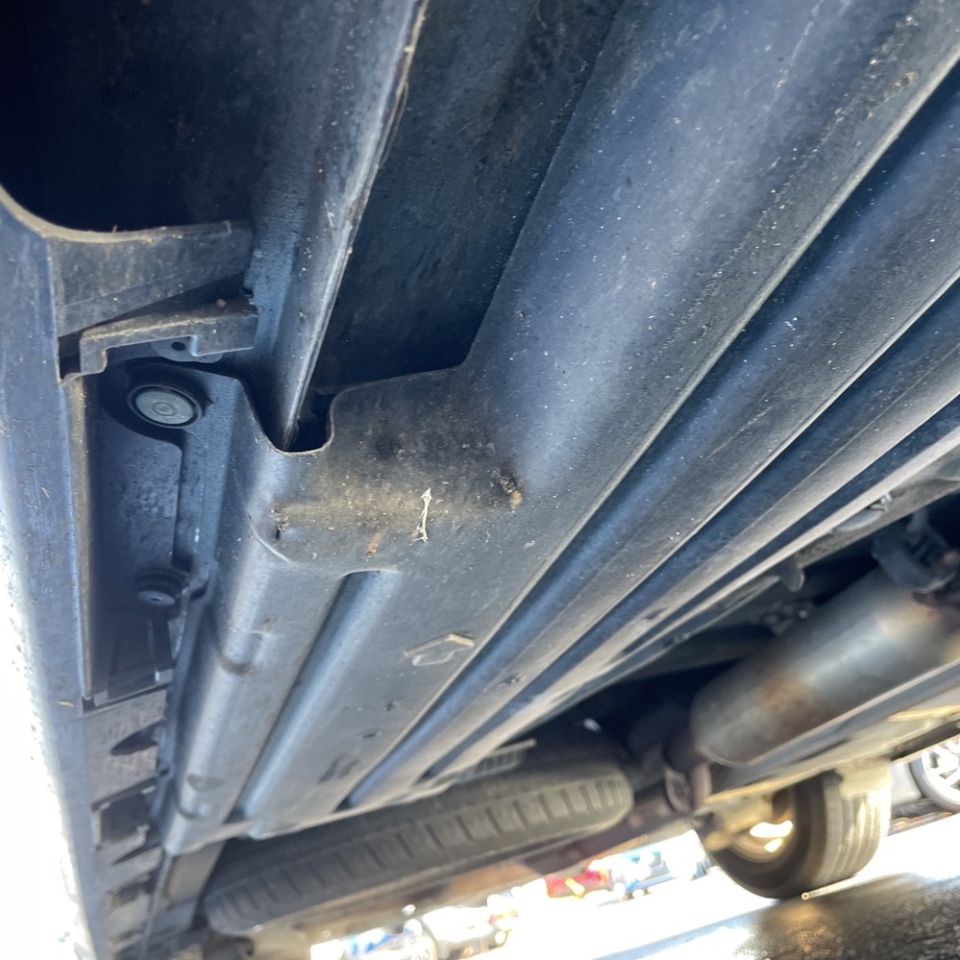 Toyota Sienna 5dr 8-Pass Van LE FWD (Natl) 2011