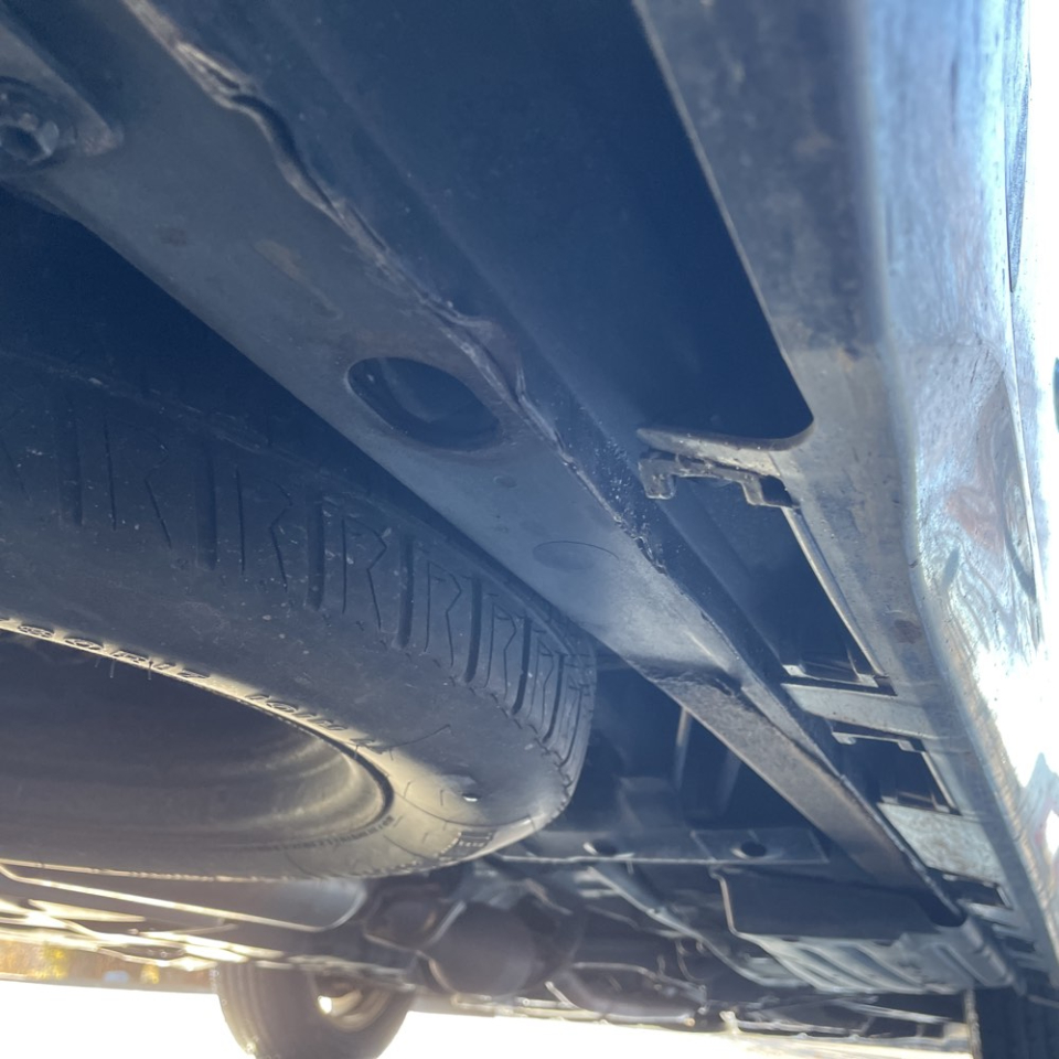 Toyota Sienna 5dr 8-Pass Van LE FWD (Natl) 2011