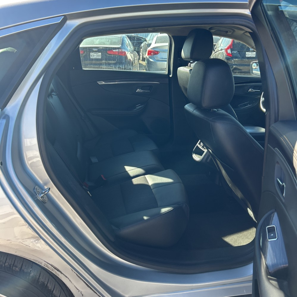 Chevrolet Impala 4dr Sdn LT w/1LT 2019