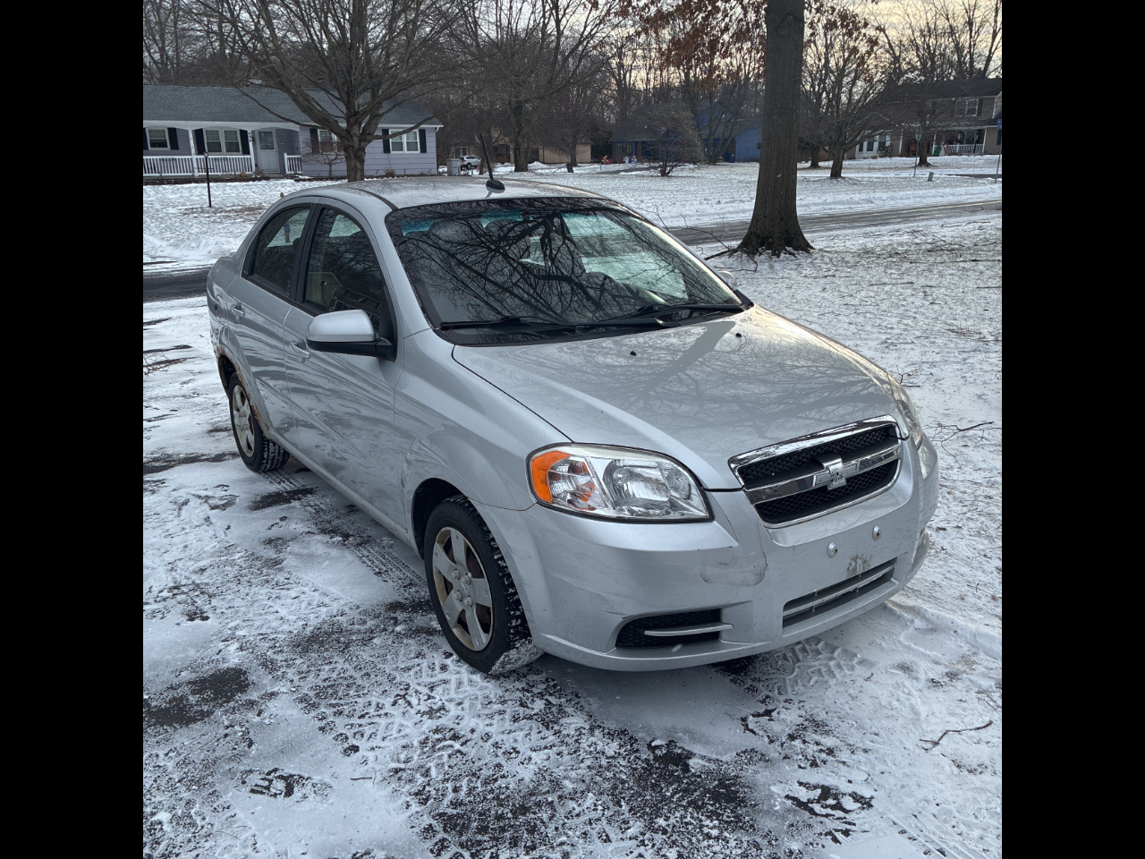 2011 Chevrolet Aveo LS Sedan FWD