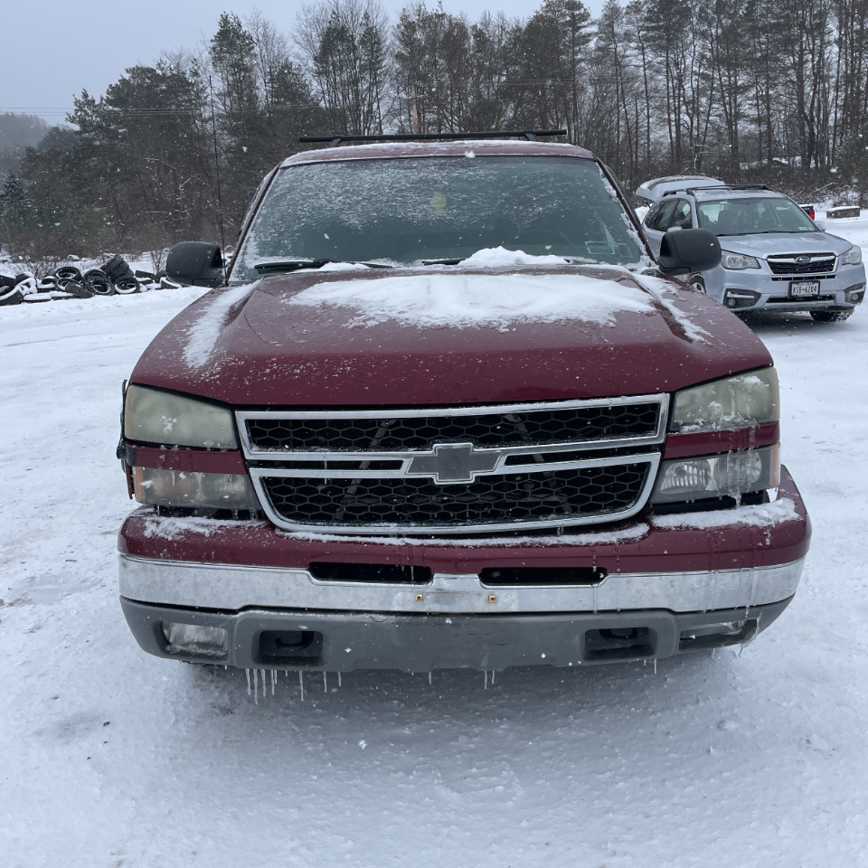 Chevrolet Silverado 1500 Reg Cab 133.0" WB 4WD LT1 2006