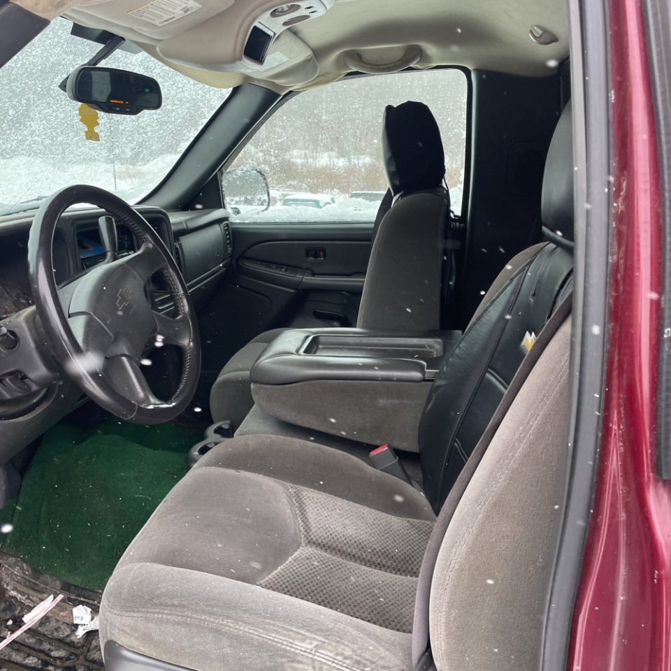 Chevrolet Silverado 1500 Reg Cab 133.0" WB 4WD LT1 2006