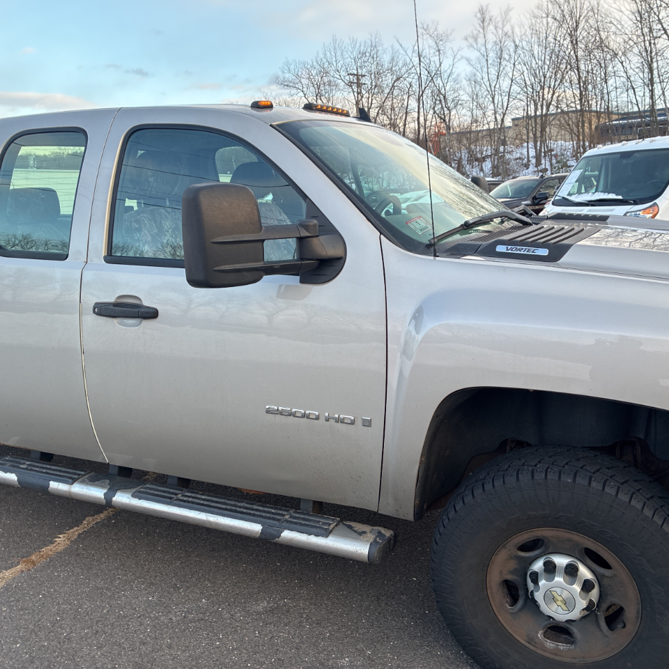Chevrolet Silverado 2500HD 4WD Ext Cab 143.5" Work Truck 2007