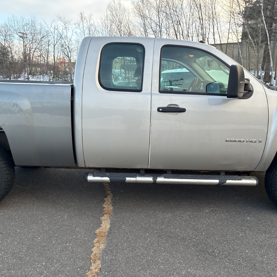 Chevrolet Silverado 2500HD 4WD Ext Cab 143.5" Work Truck 2007