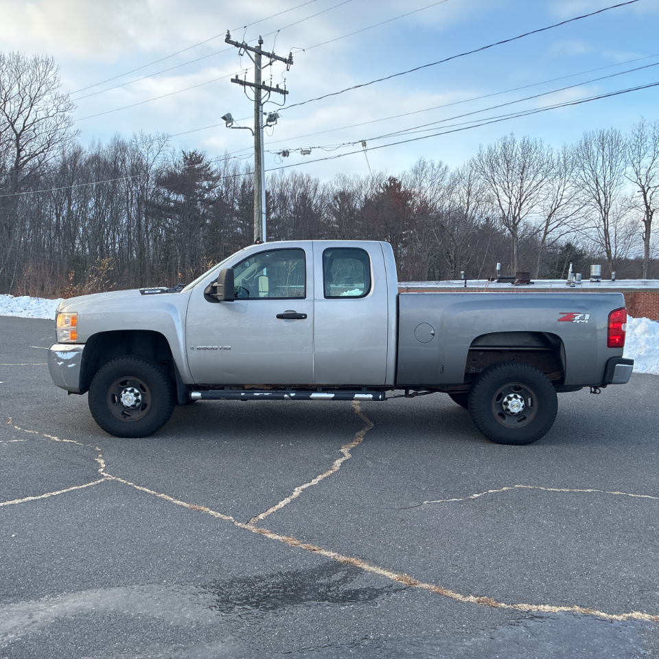 Chevrolet Silverado 2500HD 4WD Ext Cab 143.5" Work Truck 2007