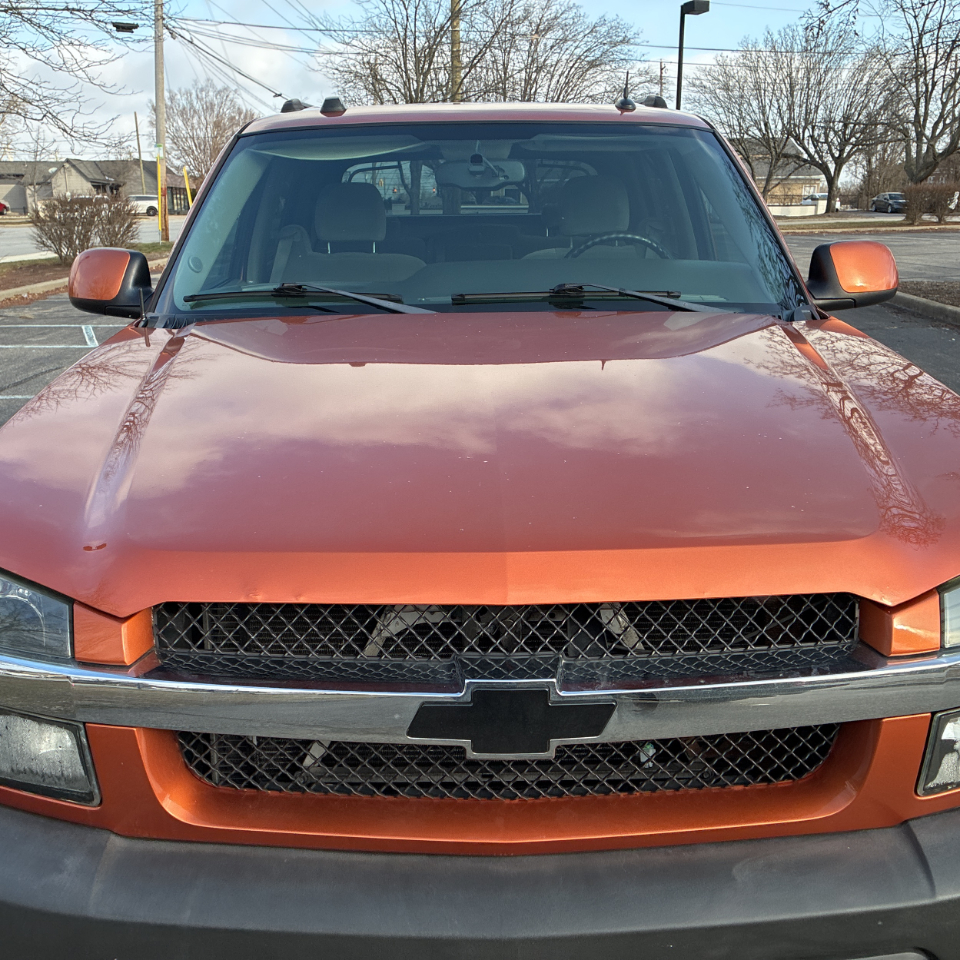 Chevrolet Avalanche 1500 5dr Crew Cab 130" WB 4WD LS 2005