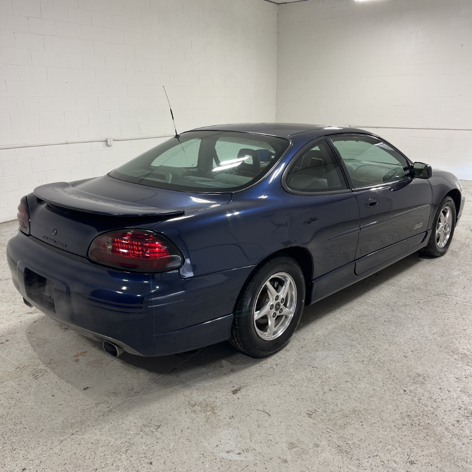 Pontiac Grand Prix 2dr Cpe GTP 2001