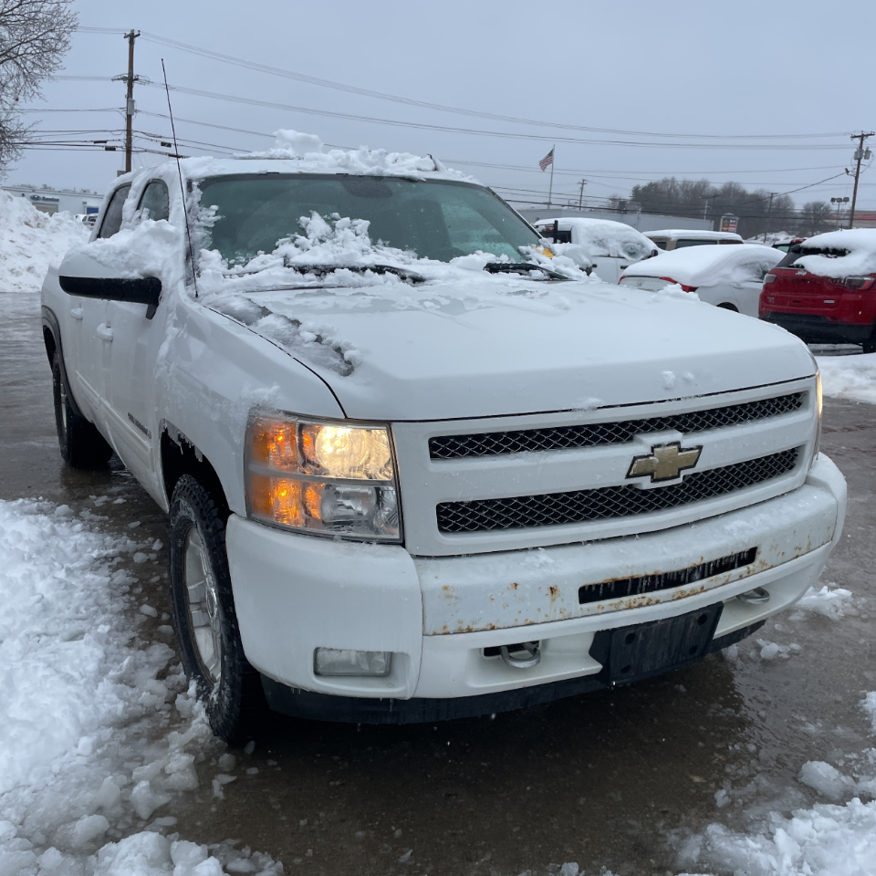 Chevrolet Silverado 1500 4WD Crew Cab 143.5" LTZ 2011