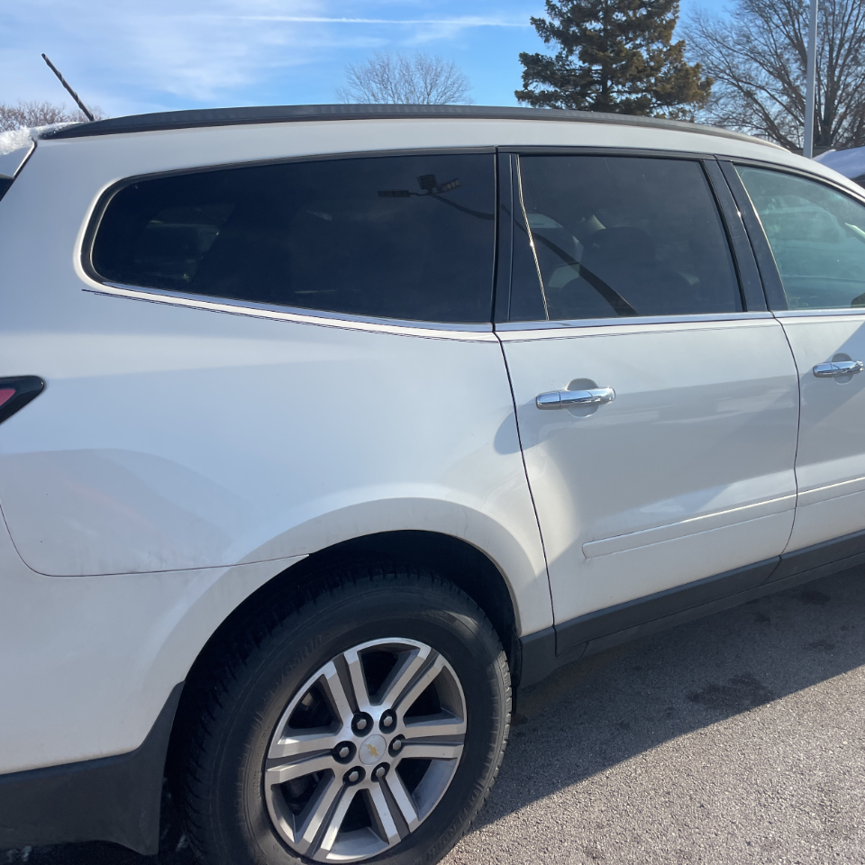 Chevrolet Traverse AWD 4dr LT w/2LT 2015