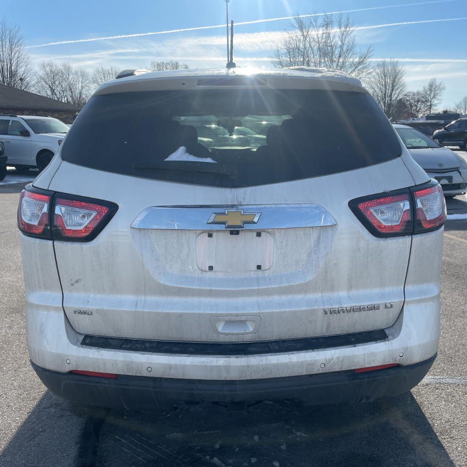Chevrolet Traverse AWD 4dr LT w/2LT 2015