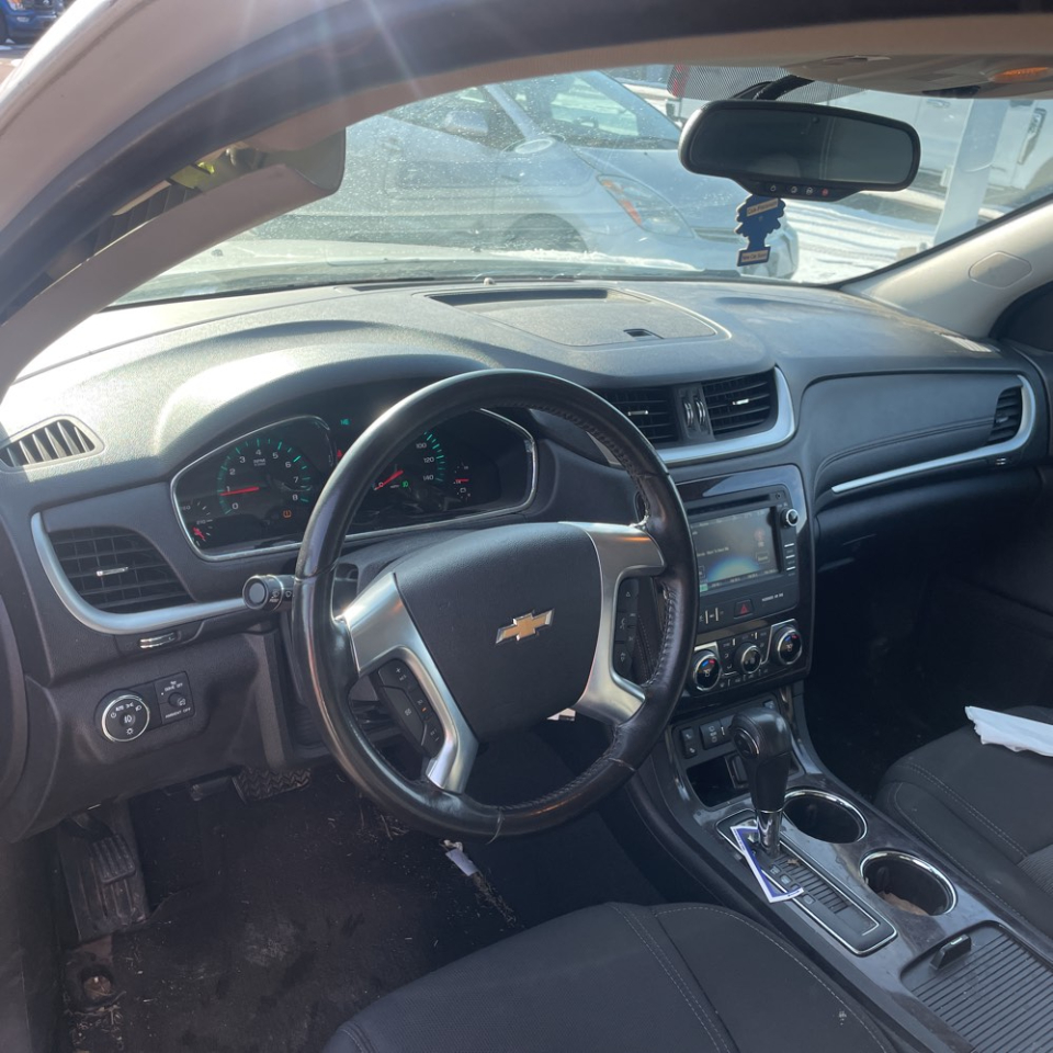 Chevrolet Traverse AWD 4dr LT w/2LT 2015