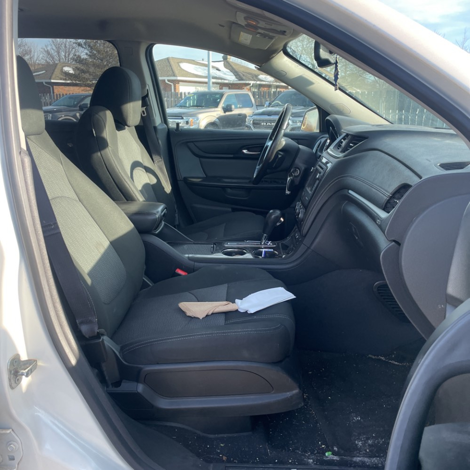 Chevrolet Traverse AWD 4dr LT w/2LT 2015