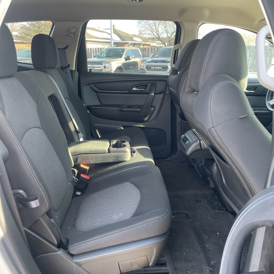Chevrolet Traverse AWD 4dr LT w/2LT 2015