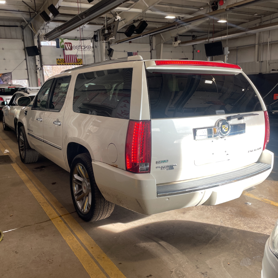 Cadillac Escalade ESV AWD 4dr Platinum Edition 2012