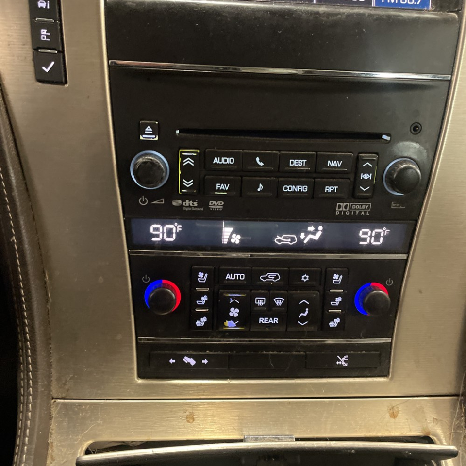 Cadillac Escalade ESV AWD 4dr Platinum Edition 2012