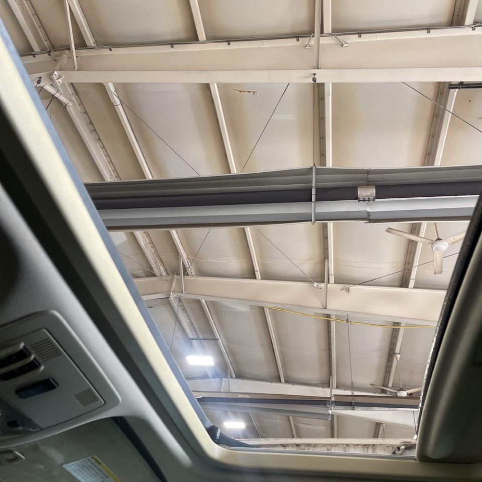 Cadillac Escalade ESV AWD 4dr Platinum Edition 2012