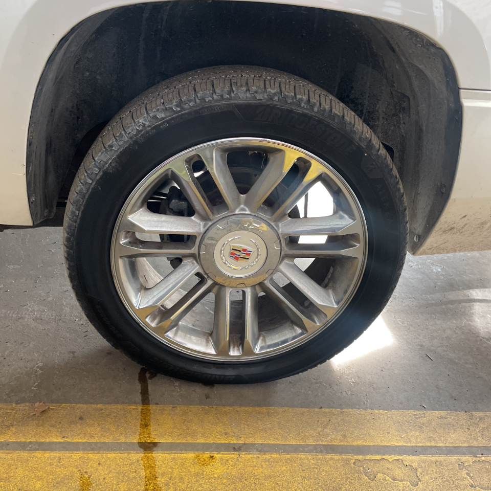 Cadillac Escalade ESV AWD 4dr Platinum Edition 2012