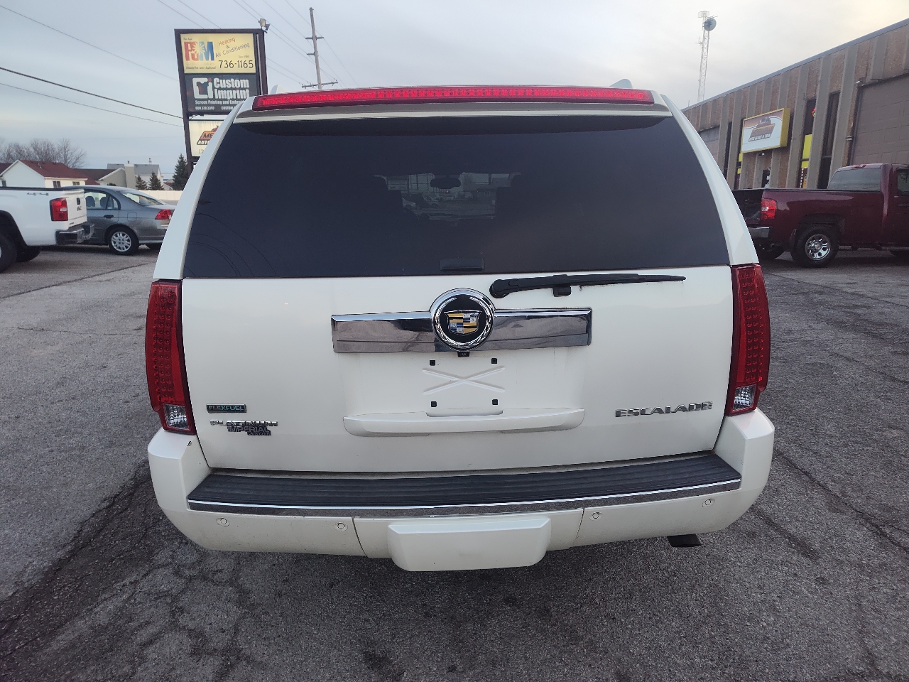 Cadillac Escalade ESV AWD 4dr Platinum Edition 2012