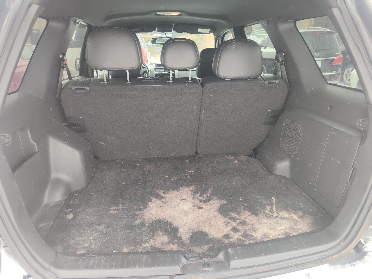 Ford Escape FWD 4dr XLT 2011