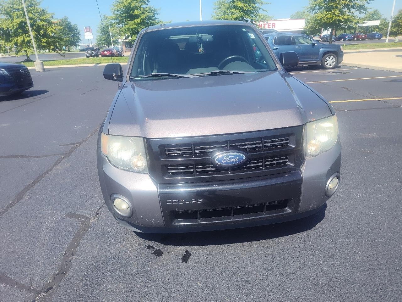 Ford Escape FWD 4dr XLT 2011