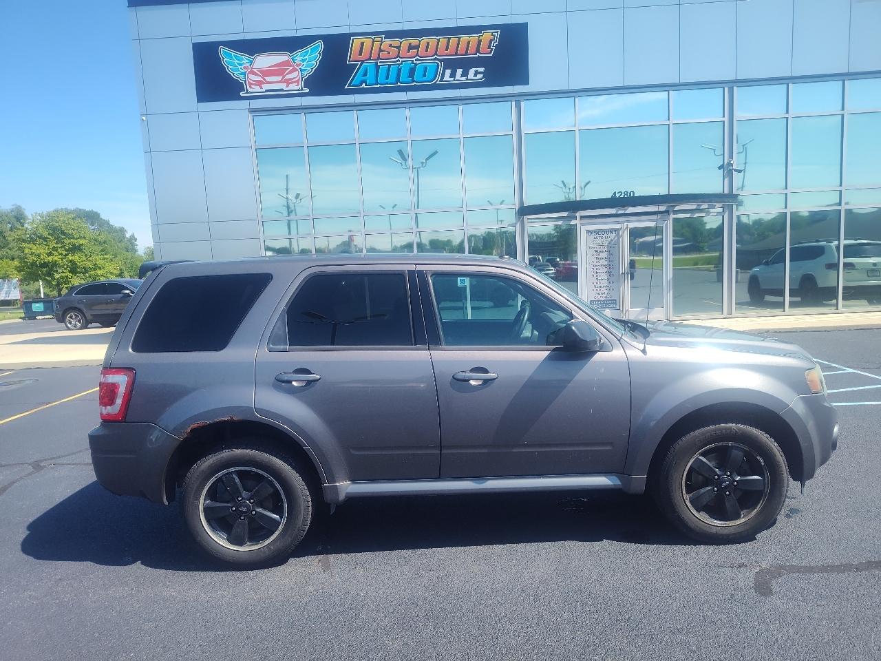 Ford Escape FWD 4dr XLT 2011