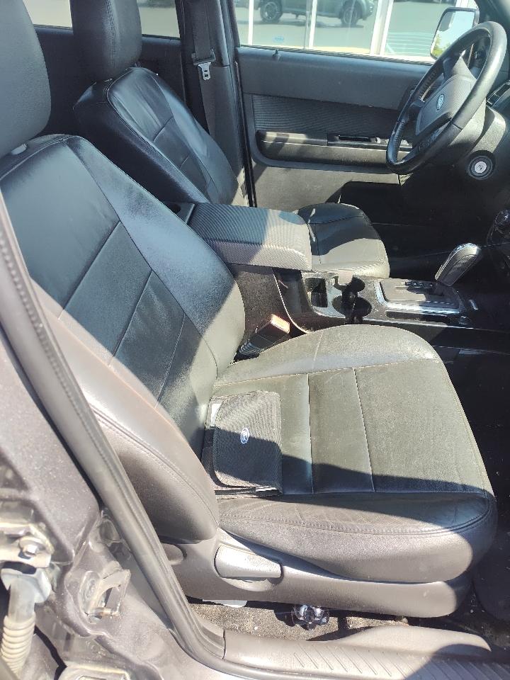 Ford Escape FWD 4dr XLT 2011