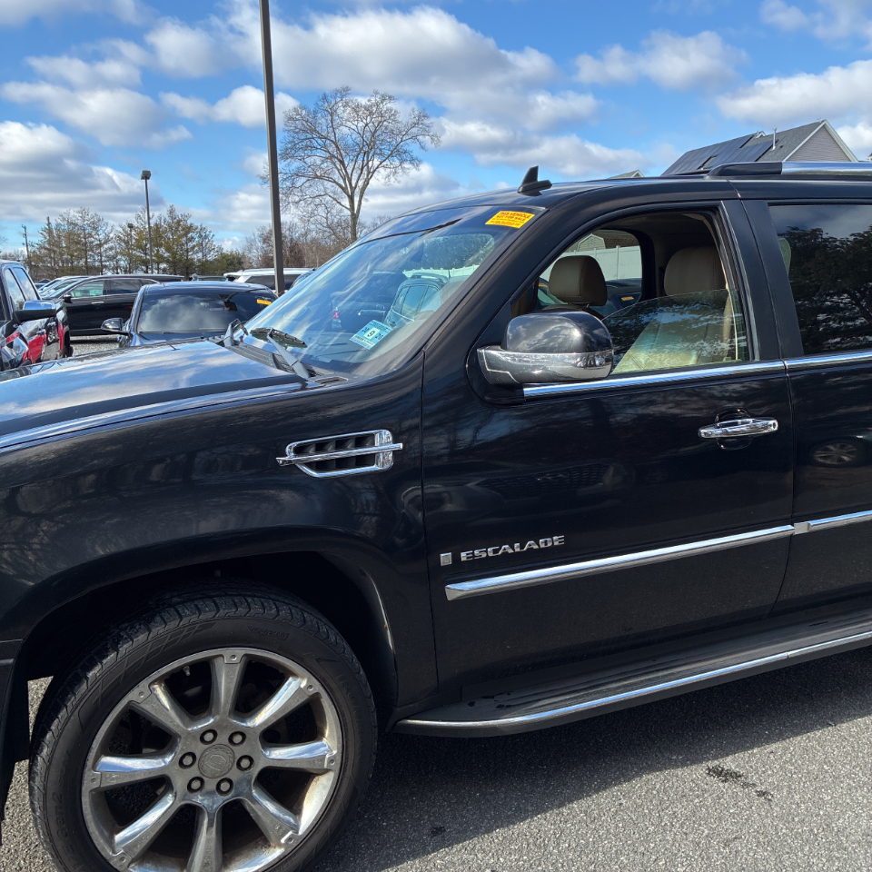 Cadillac Escalade AWD 4dr 2009