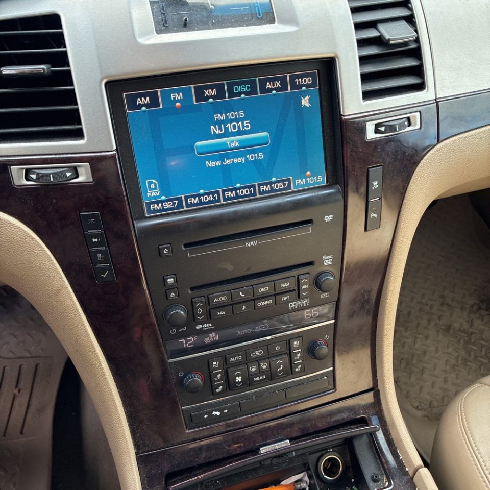 Cadillac Escalade AWD 4dr 2009