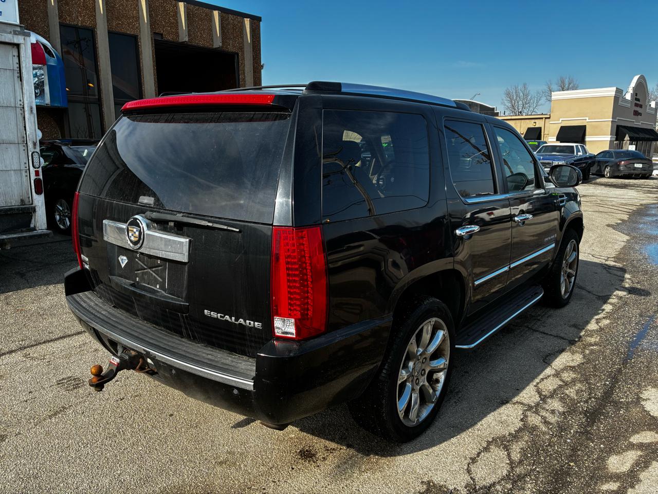 Cadillac Escalade AWD 4dr 2009