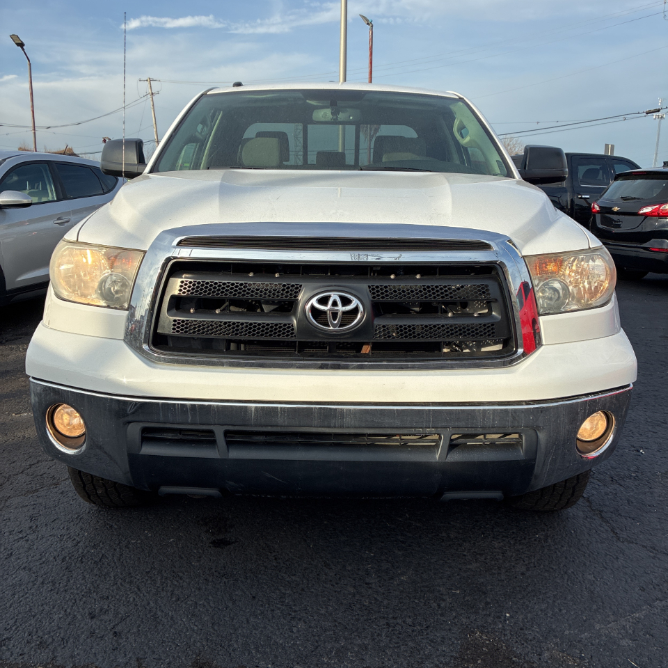 Toyota Tundra 4WD Truck Double Cab 5.7L FFV V8 6-Spd AT (Natl) 2012