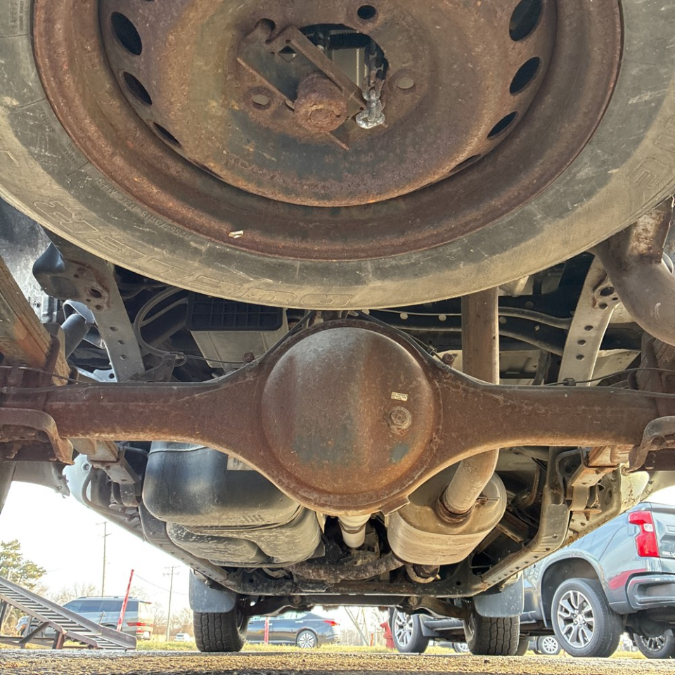 Toyota Tundra 4WD Truck Double Cab 5.7L FFV V8 6-Spd AT (Natl) 2012