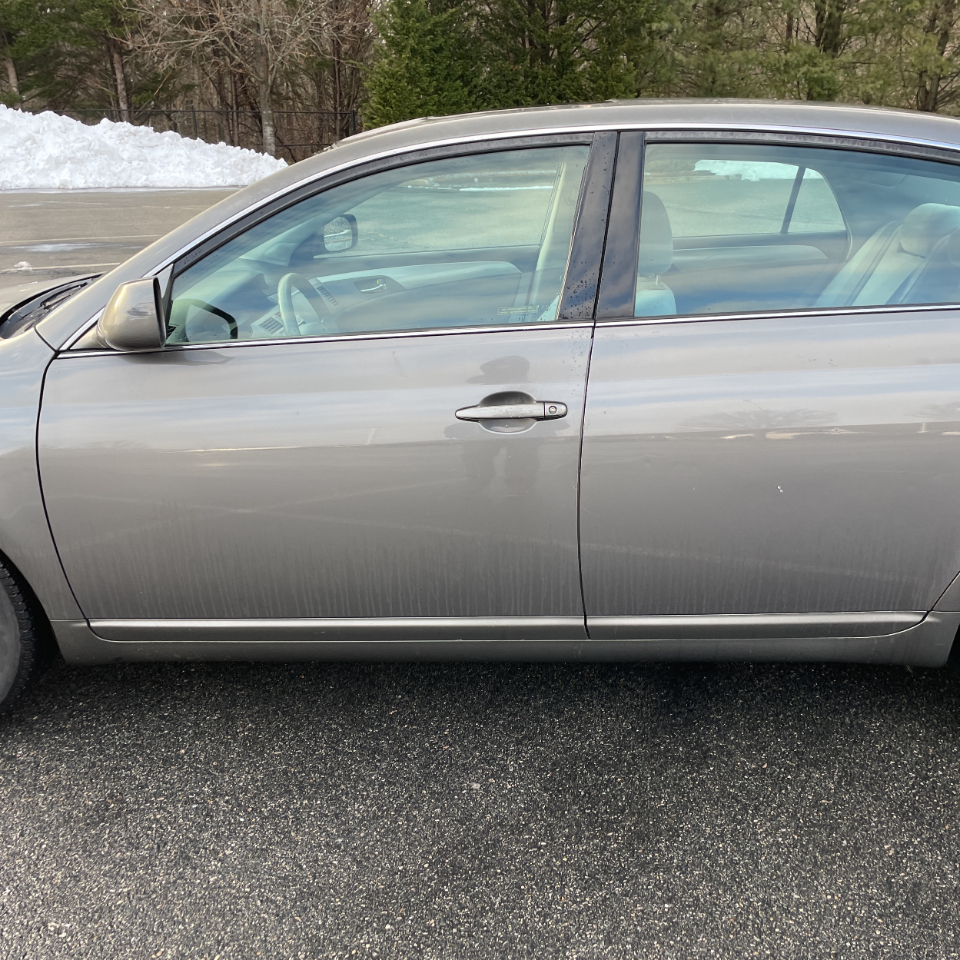 Toyota Avalon 4dr Sdn XL (Natl) 2006