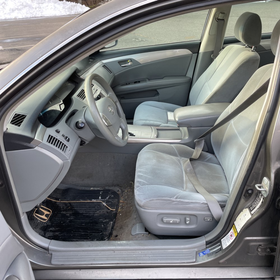 Toyota Avalon 4dr Sdn XL (Natl) 2006