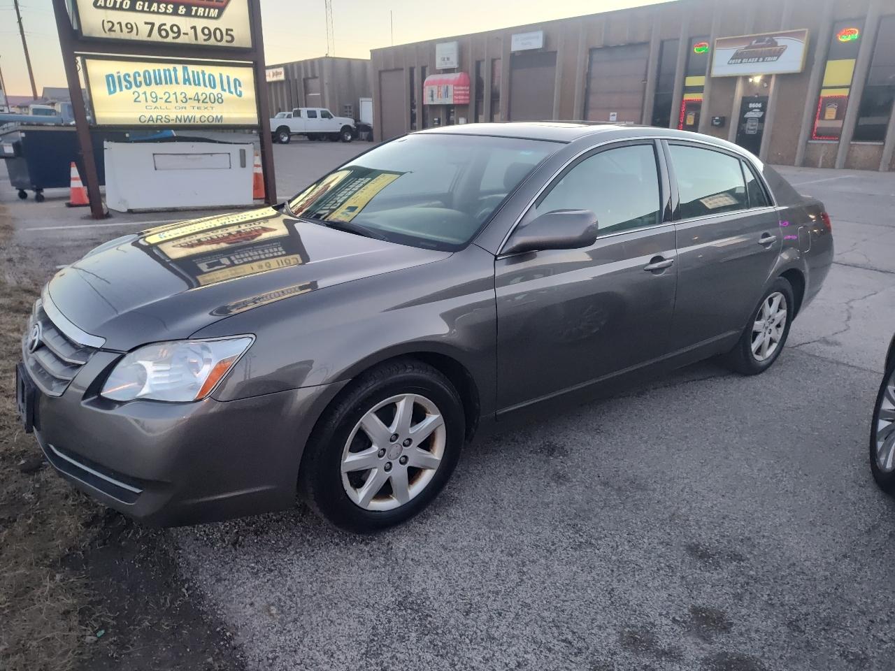 Toyota Avalon 4dr Sdn XL (Natl) 2006