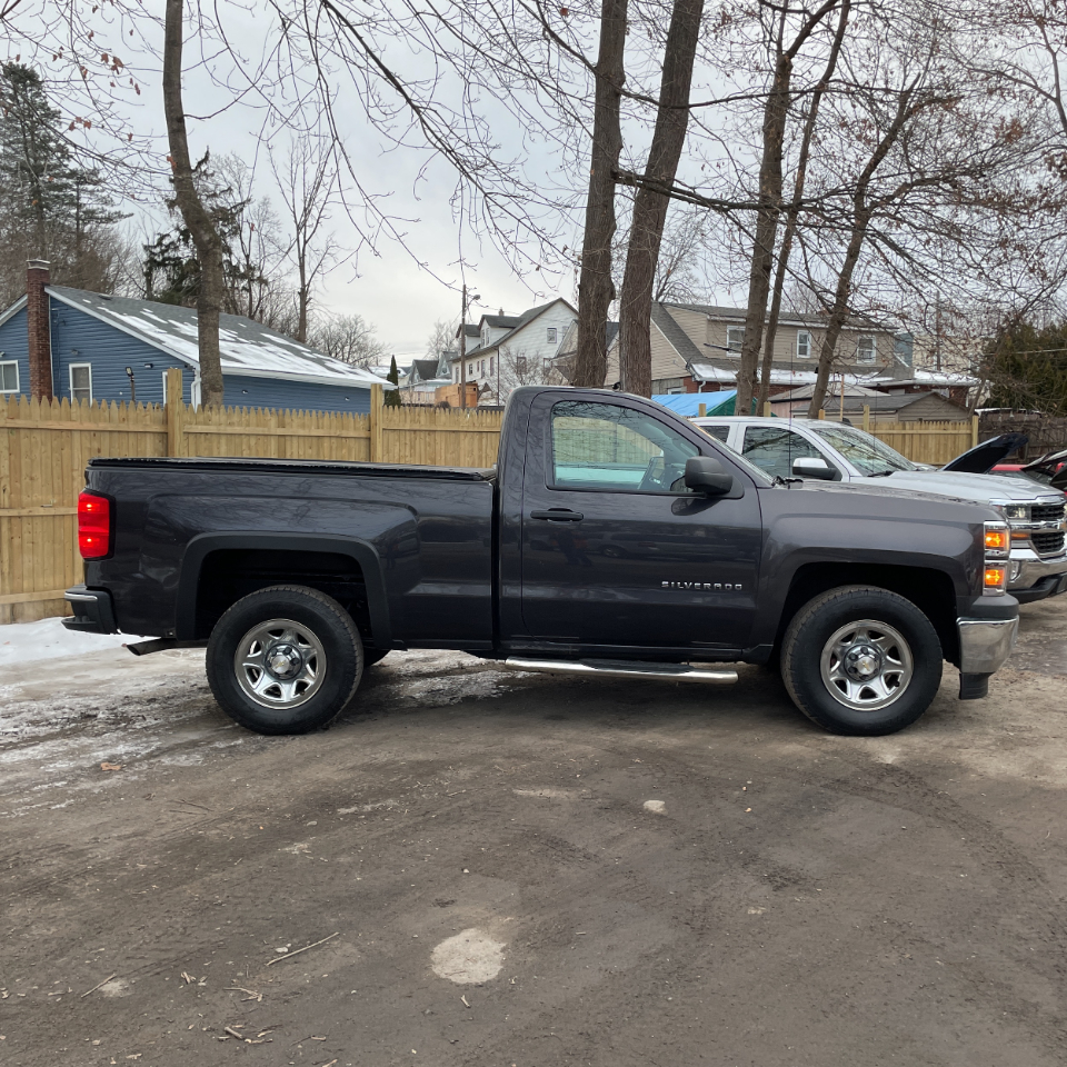 Chevrolet Silverado 1500 2WD Reg Cab 119.0" LS 2015