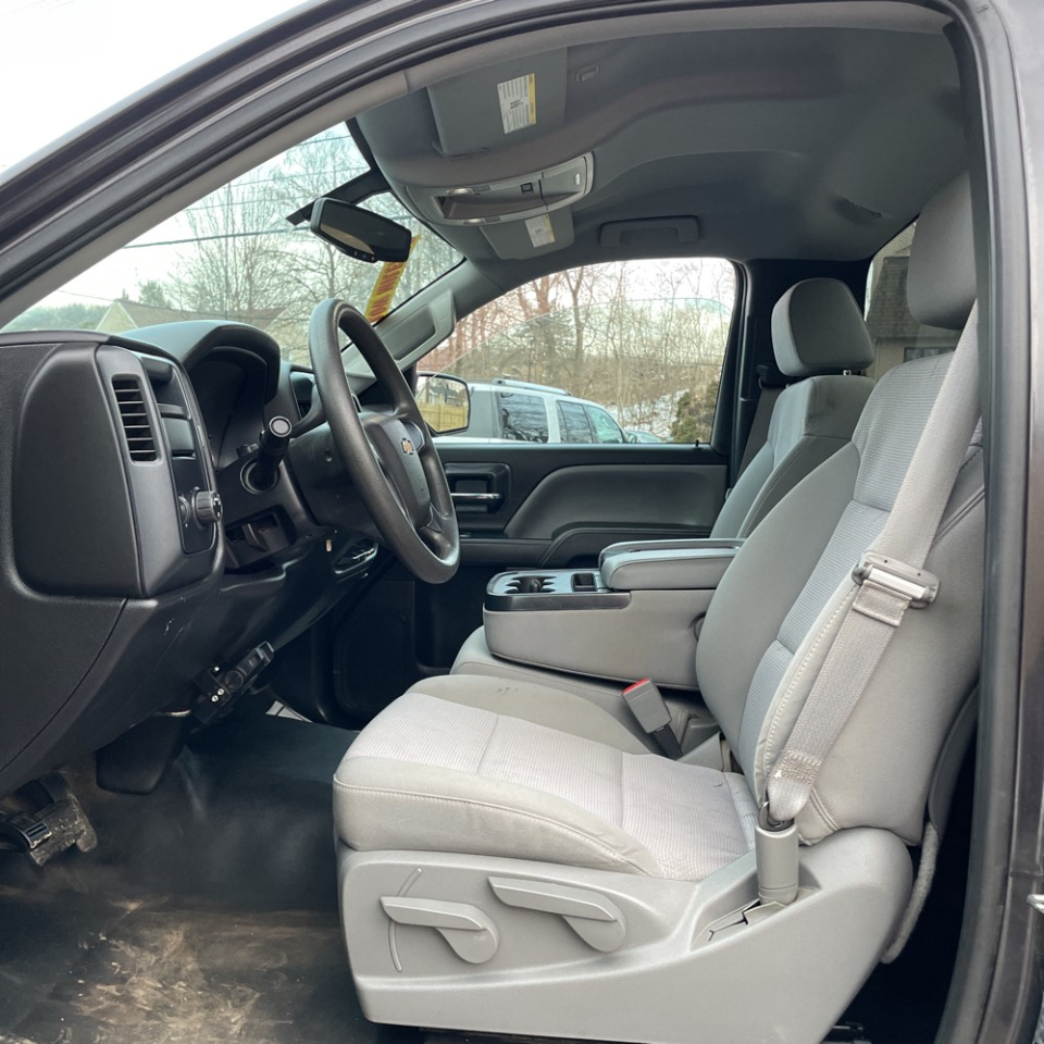 Chevrolet Silverado 1500 2WD Reg Cab 119.0" LS 2015