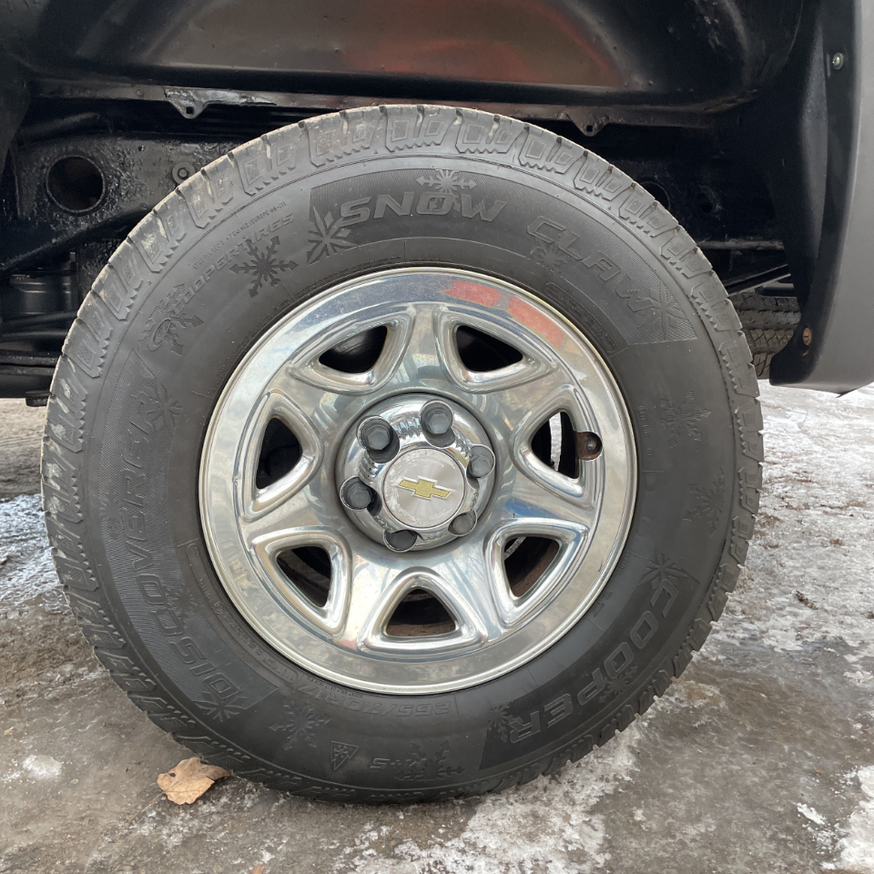 Chevrolet Silverado 1500 2WD Reg Cab 119.0" LS 2015