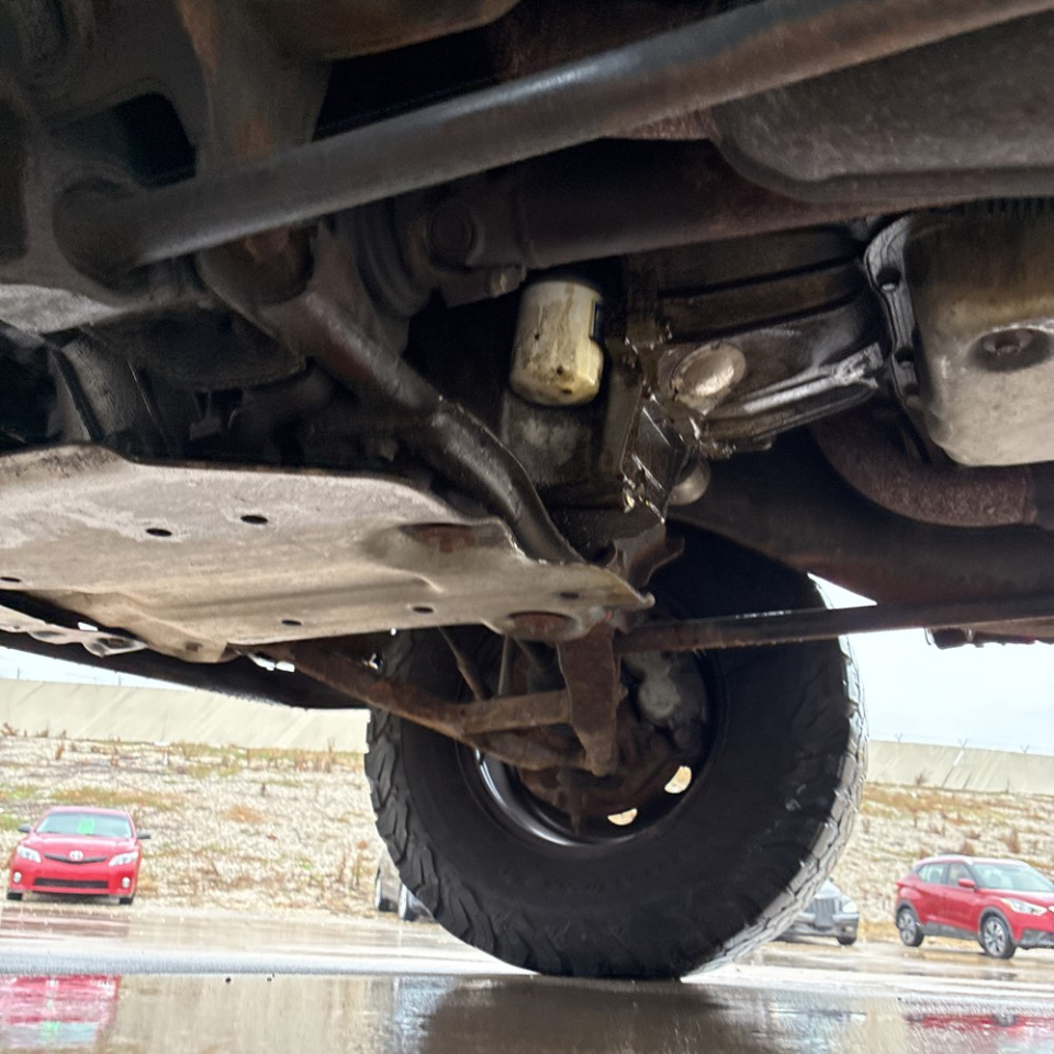 Chevrolet Silverado 1500 Reg Cab 119.0" WB 4WD LS 2000