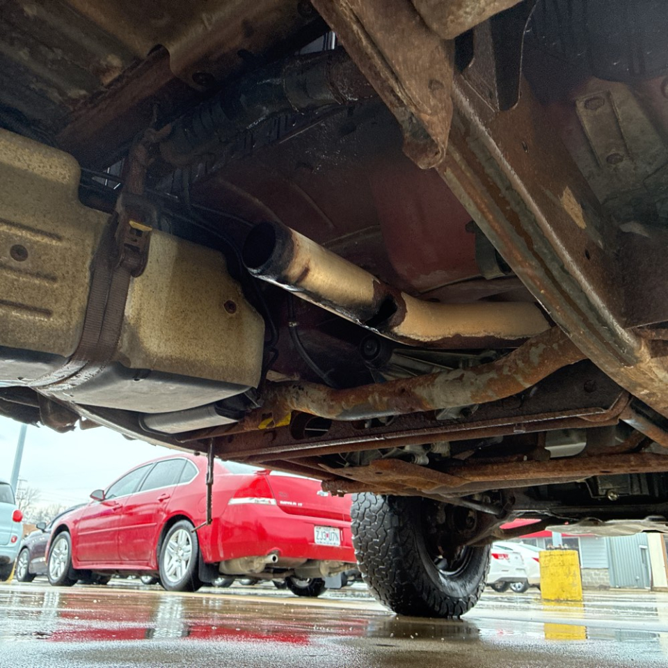 Chevrolet Silverado 1500 Reg Cab 119.0" WB 4WD LS 2000