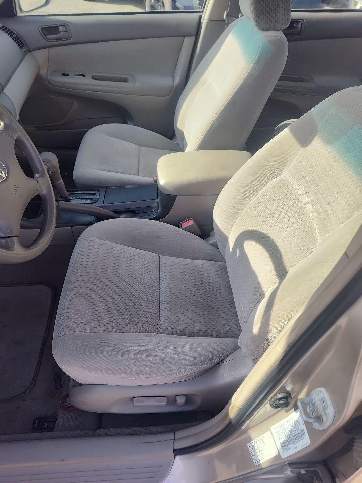 Toyota Camry 4dr Sdn LE Auto 2002