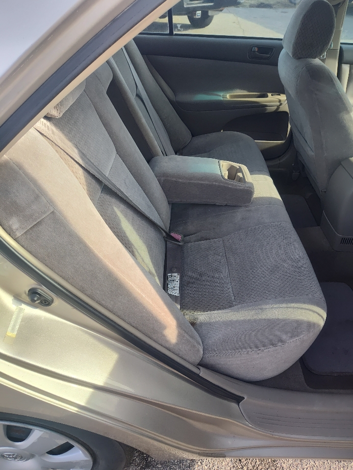 Toyota Camry 4dr Sdn LE Auto 2002