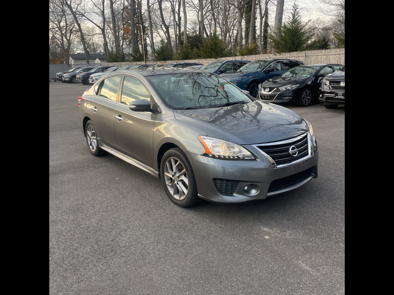 Nissan Sentra 4dr Sdn I4 CVT SR 2015