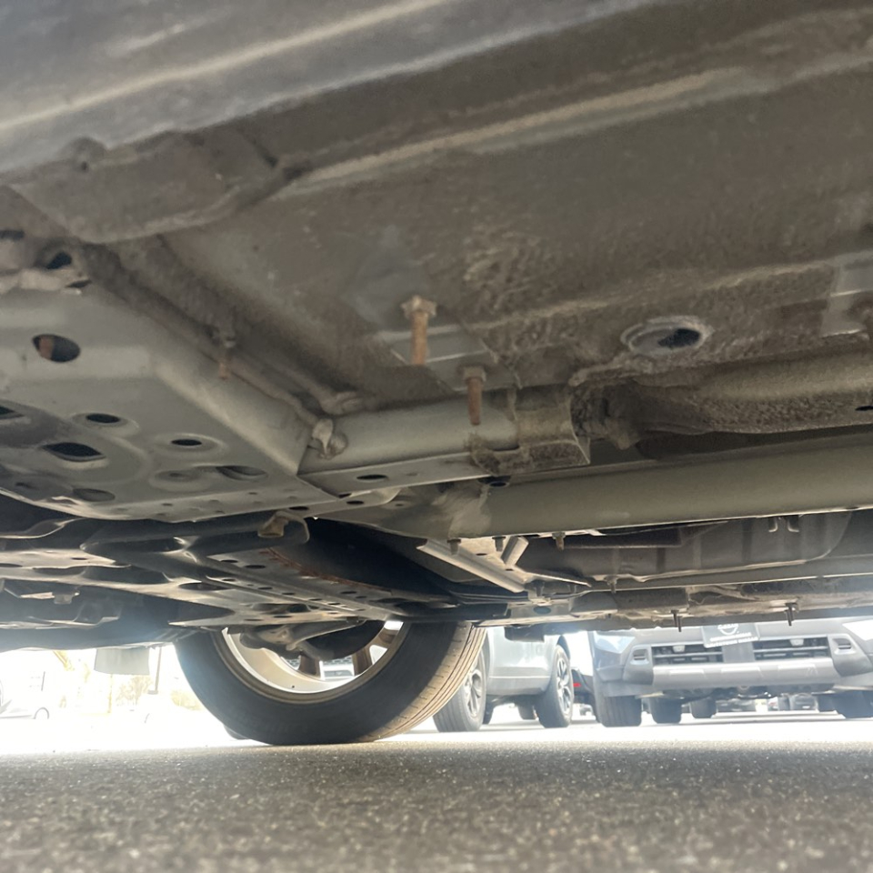 Nissan Sentra 4dr Sdn I4 CVT SR 2015