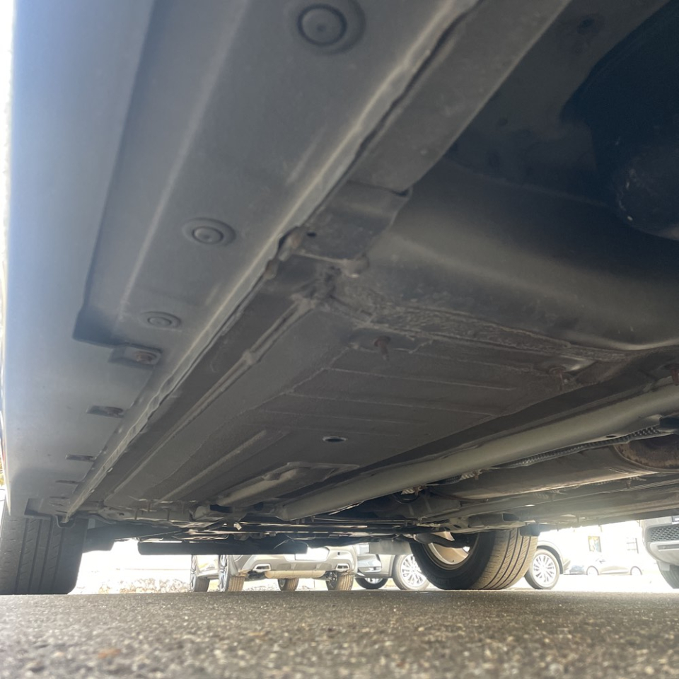 Nissan Sentra 4dr Sdn I4 CVT SR 2015