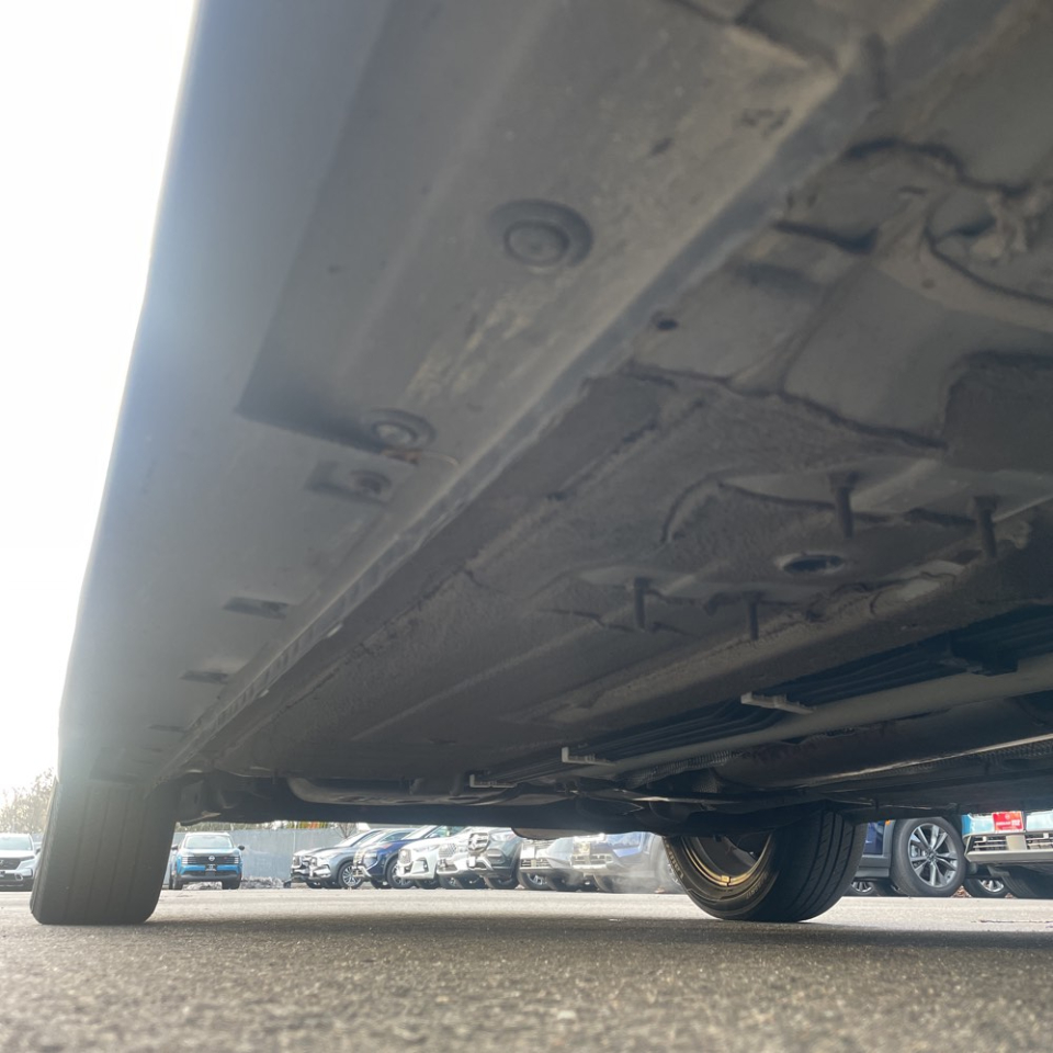 Nissan Sentra 4dr Sdn I4 CVT SR 2015