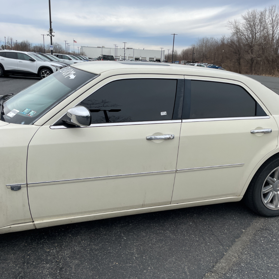 Chrysler 300 4dr Sdn 300C 2006