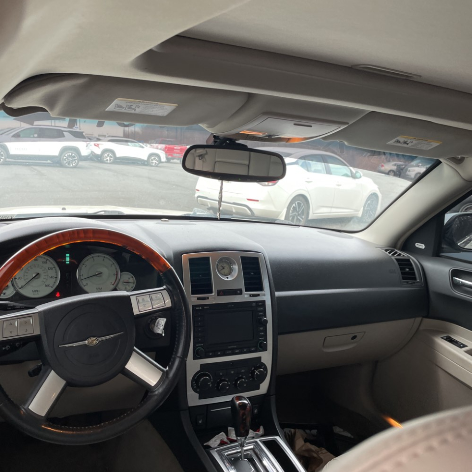 Chrysler 300 4dr Sdn 300C 2006