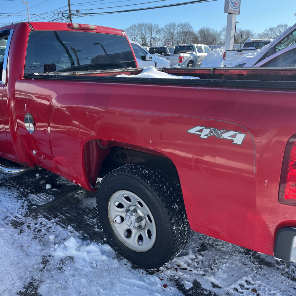 Chevrolet Silverado 1500 4WD Reg Cab 133.0" Work Truck 2008